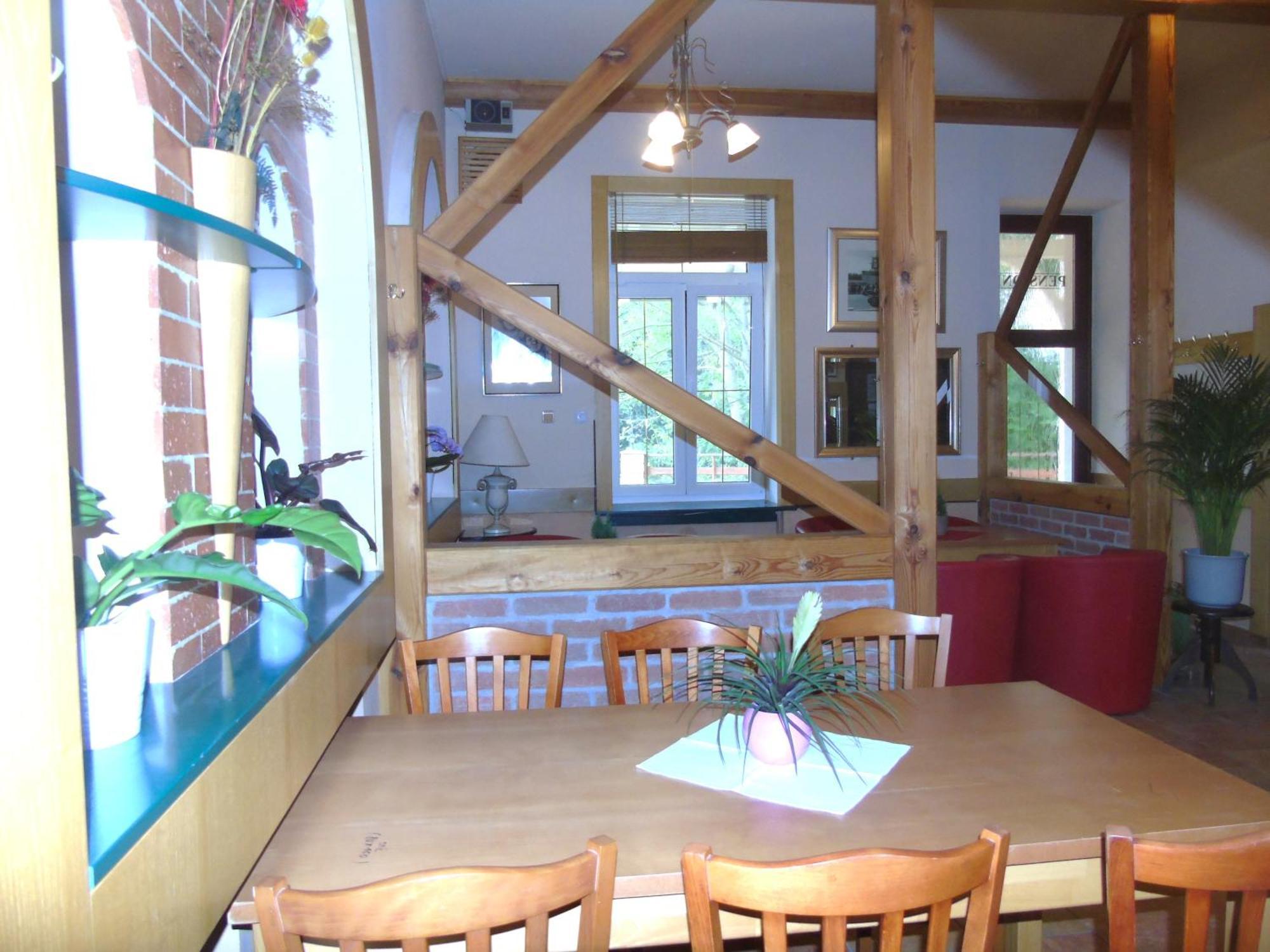 Toris Inn Trinec Exterior photo