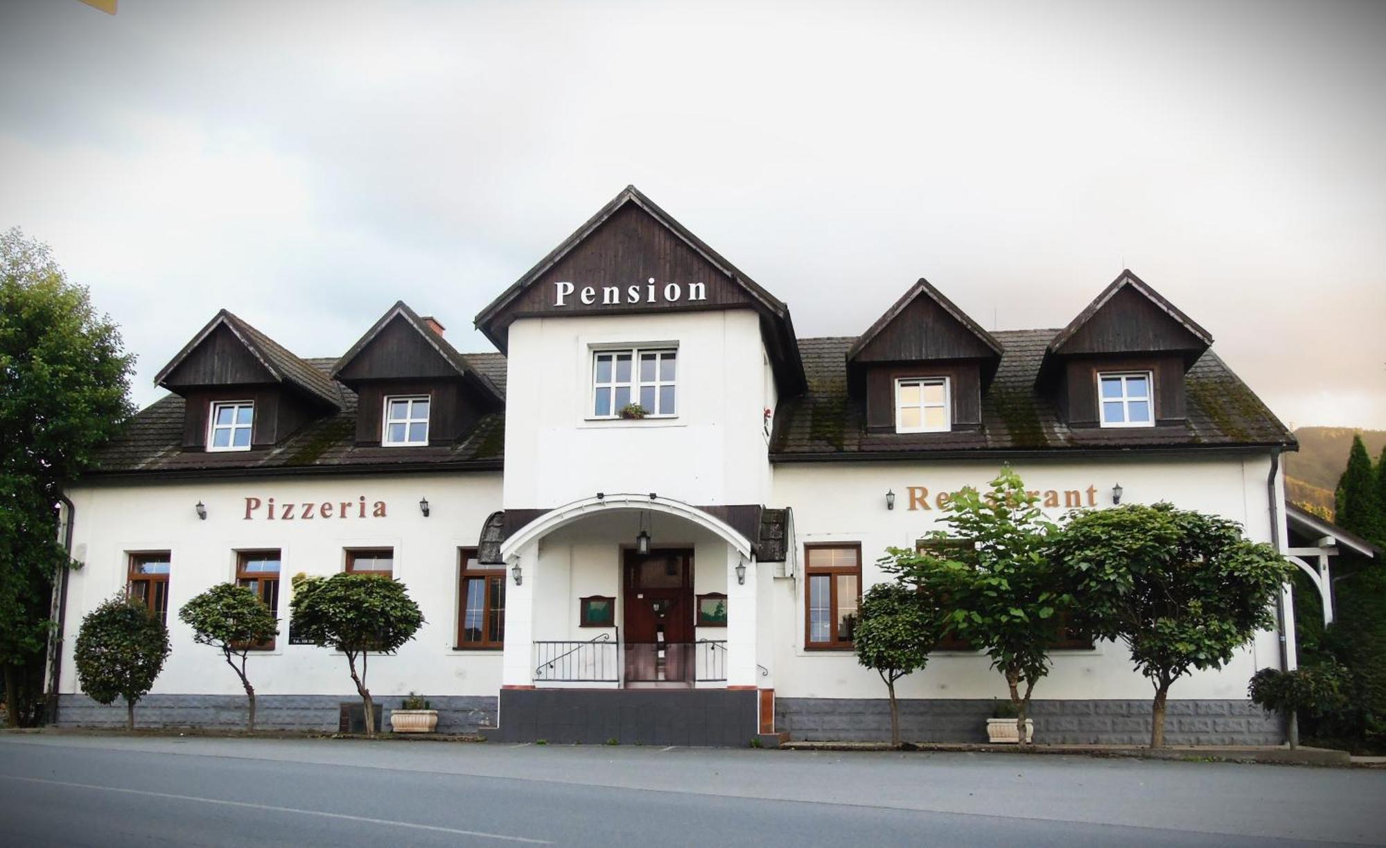 Toris Inn Trinec Exterior photo