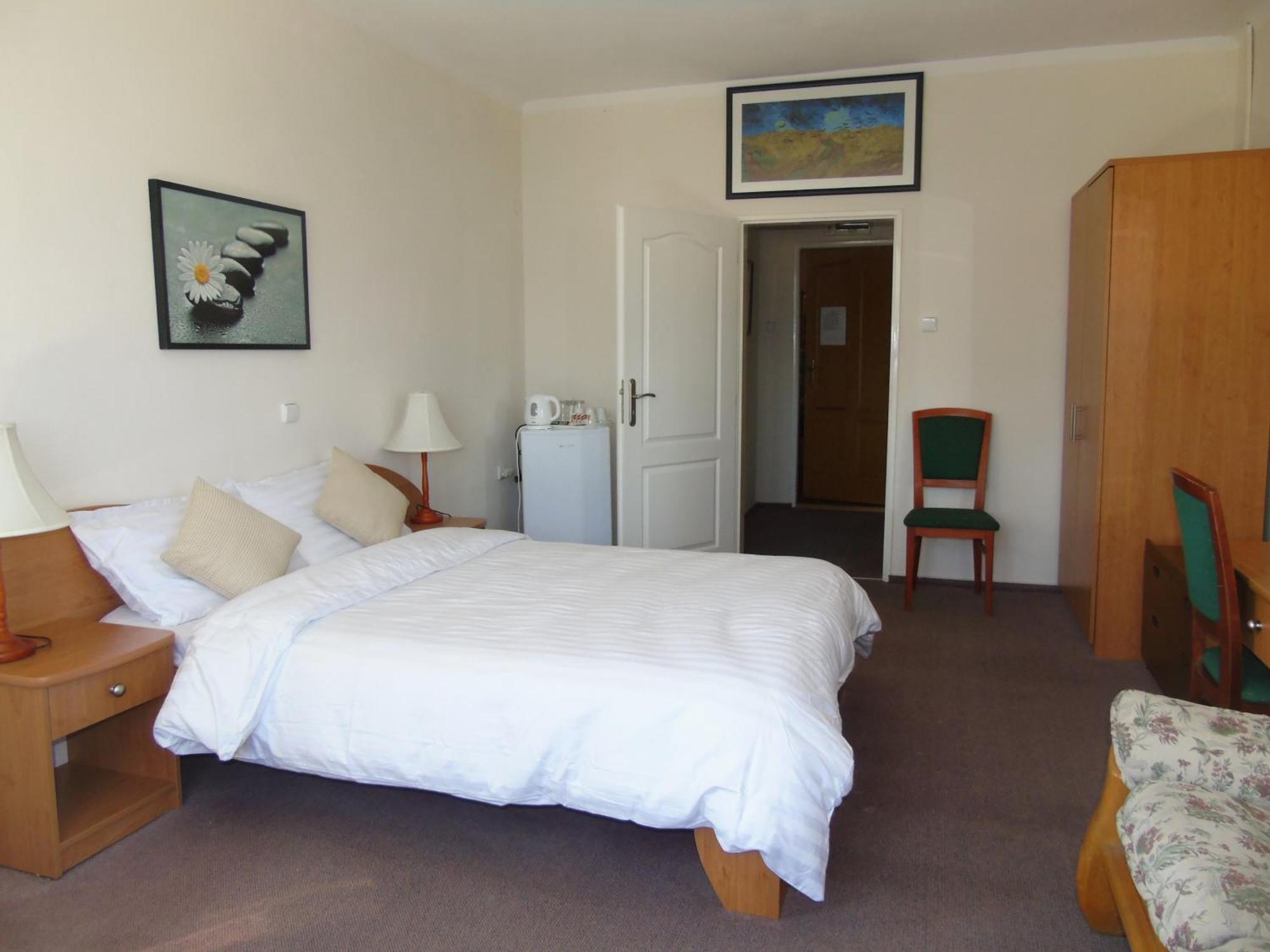 Toris Inn Trinec Exterior photo