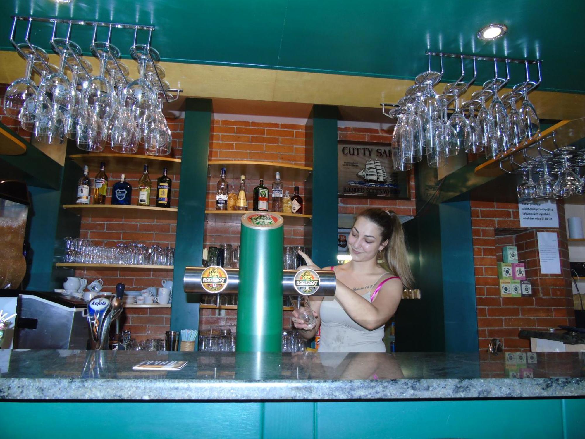 Toris Inn Trinec Exterior photo